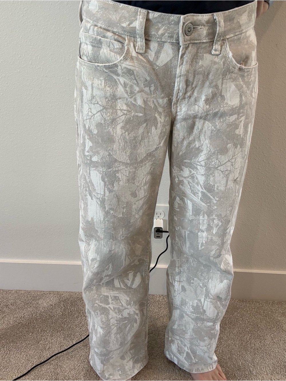 Hollister Low Rise Baggy Jeans W28 Gray Woodland Camo Print Wide Leg